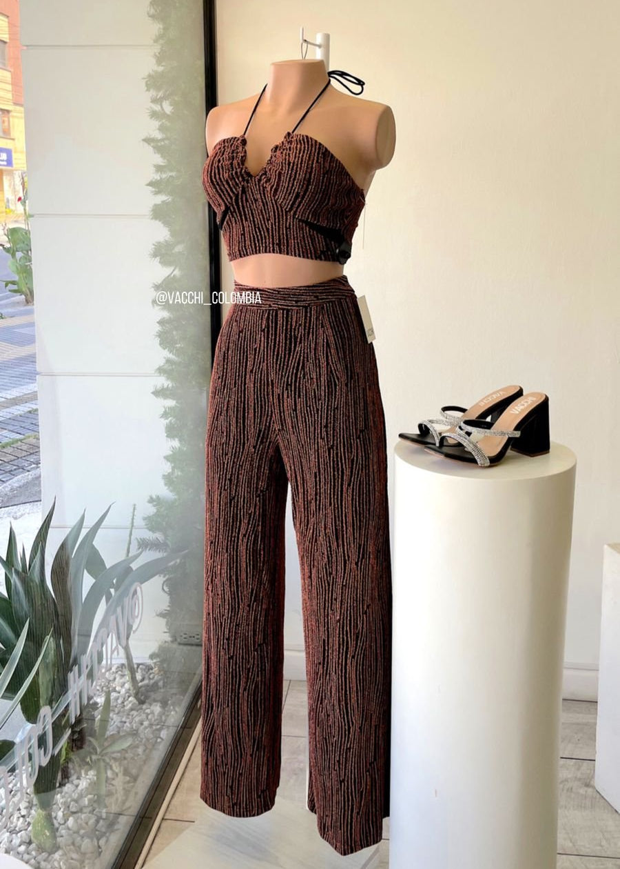 Pantalón bota ancha