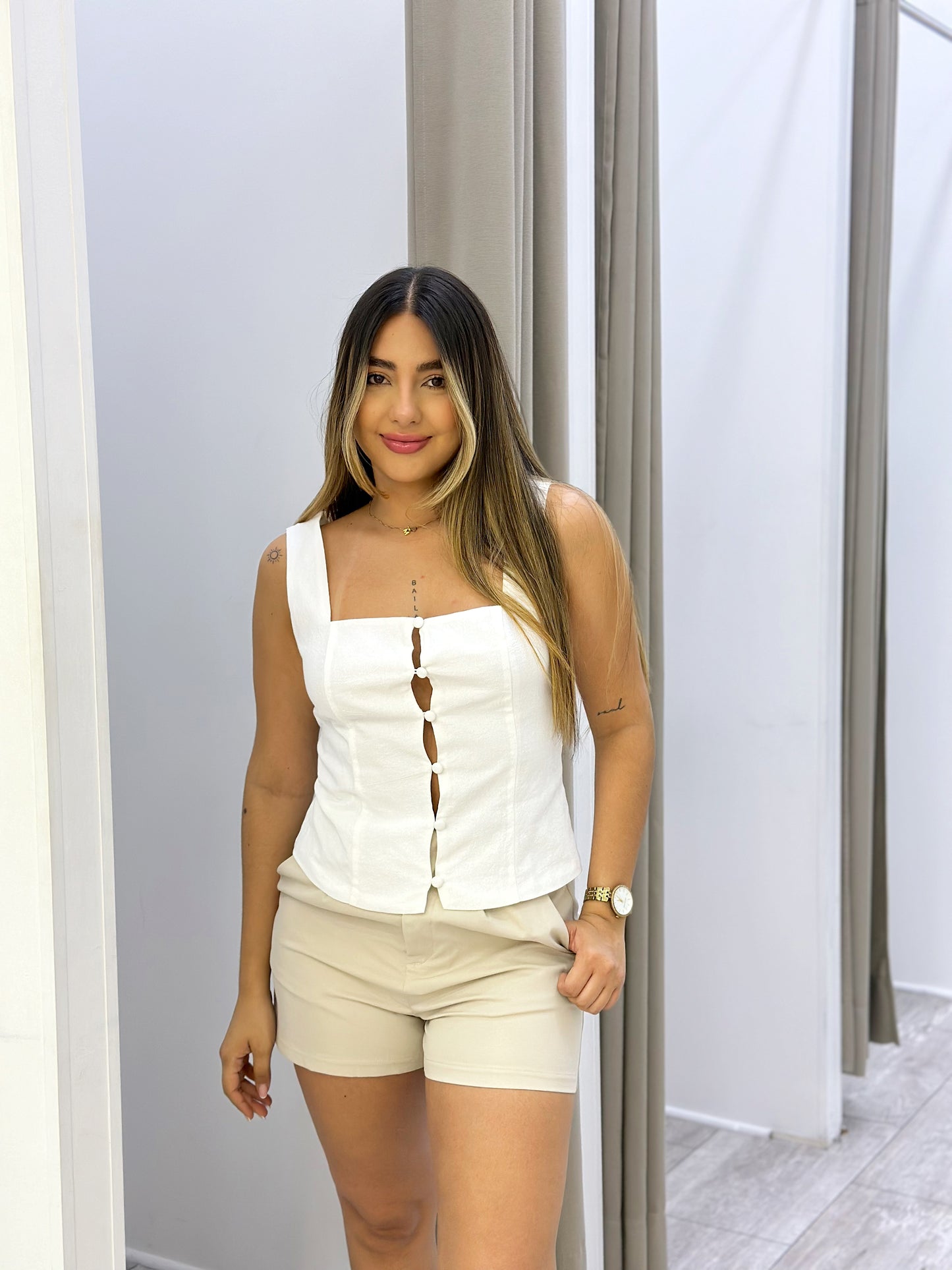 Blusa Cuadrada Tiras Botones