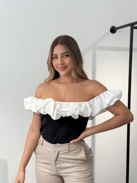 Blusa Strapless Golas