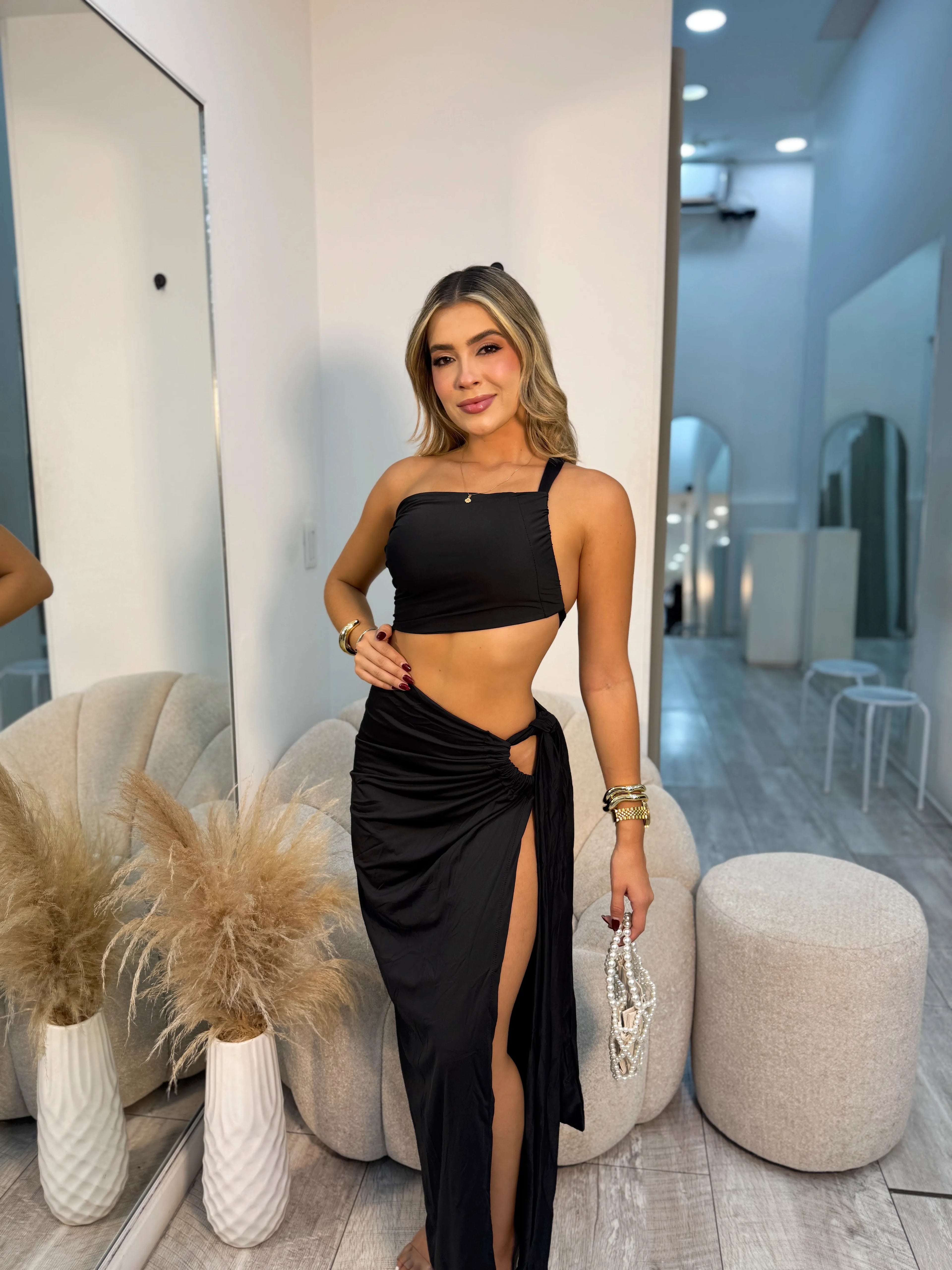 Set playero hombro abertura falda larga