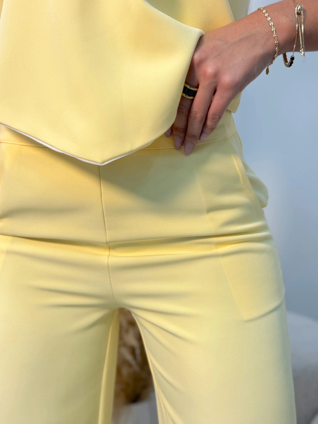 Set pantalón amarre cuello