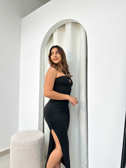 Vestido  largo tiras amarre cuello negro